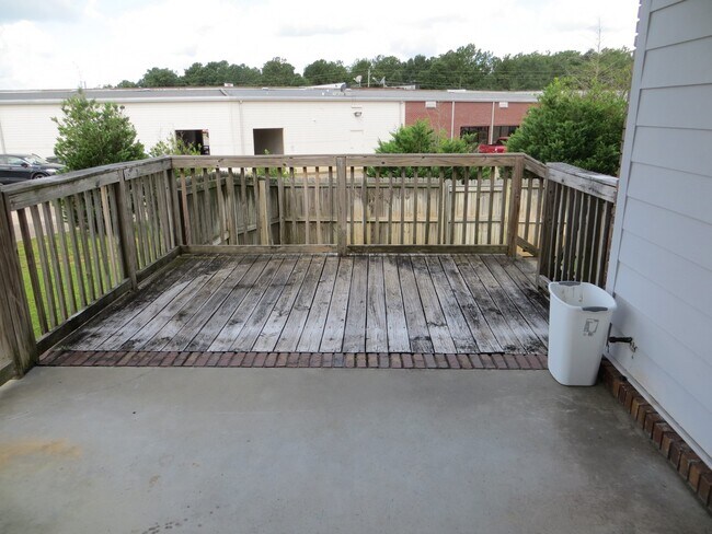 Building Photo - COTTON CREEK -