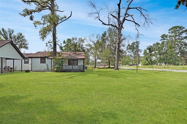 Building Photo - 22855 E Martin Dr