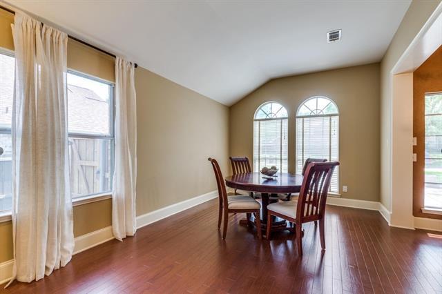 Building Photo - 7710 Brookview Dr