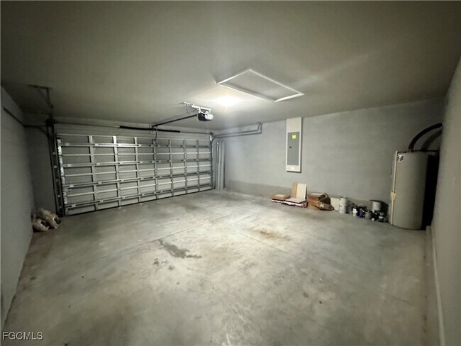 Building Photo - 1420 Gleason Pkwy