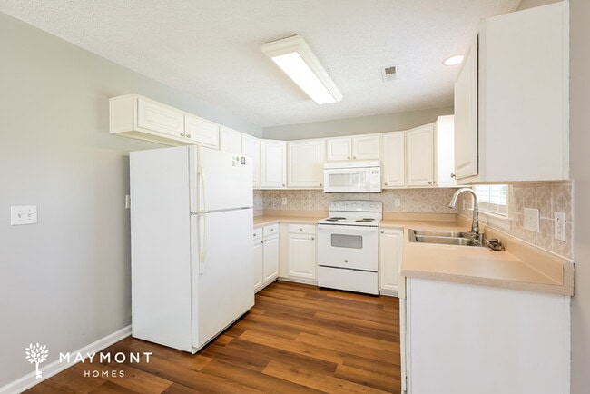 Building Photo - Inviting 3 Bedroom Ranch Home in Taylors, SC!