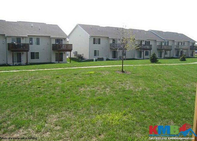 Building Photo - 1805 Goose Lake Cir