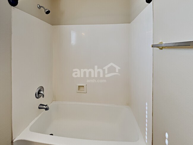 Building Photo - 16655 W Melvin St