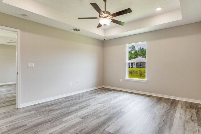 Building Photo - Contemporary Living in Milton!