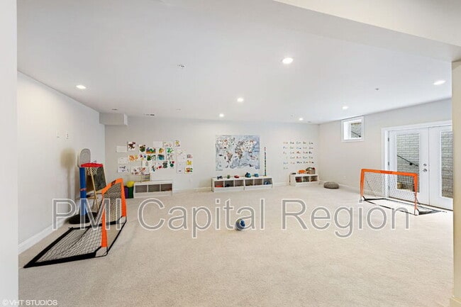 Building Photo - 5320 Camberley Ave