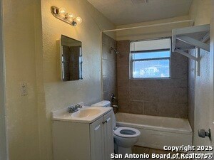 Building Photo - 410 Dorie St