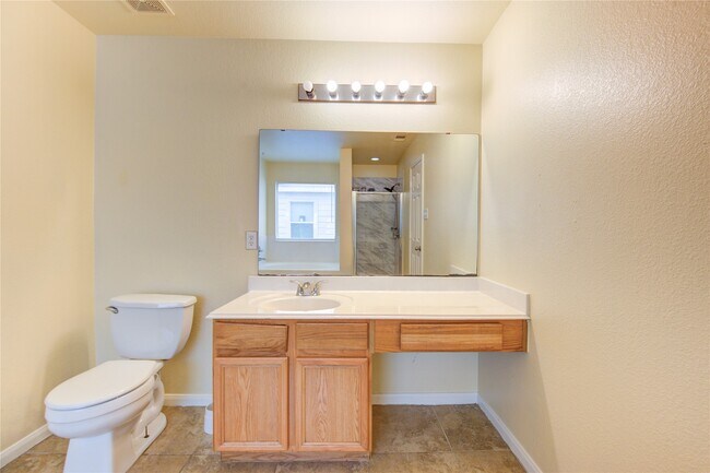 Building Photo - 6422 Mildenhall Ct