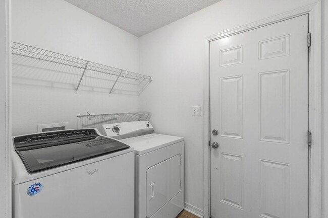 Building Photo - 203 Citadel Ln