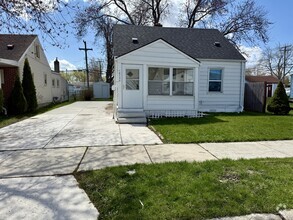 Building Photo - 18730 Meier St