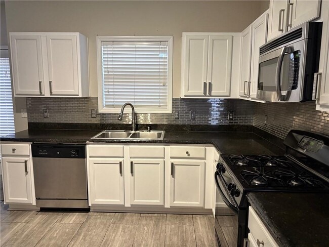 Building Photo - 1448 Autumn Wood Trail
