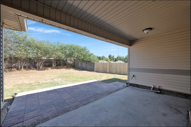 Building Photo - 472 Prairie Field Dr