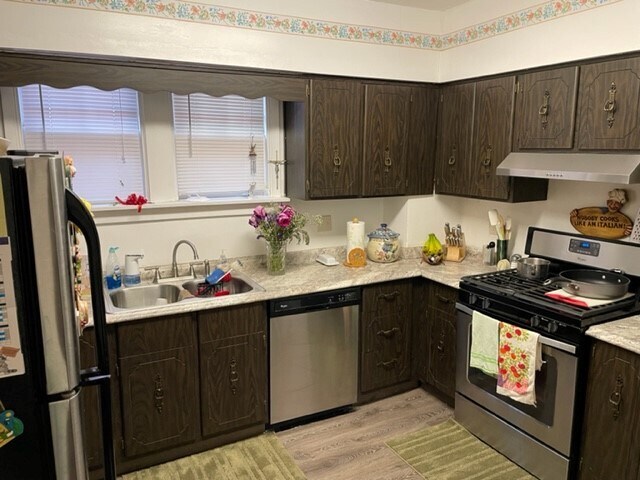 Unit 2 - 6637 Dalzell Plz