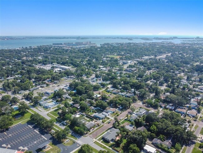 Building Photo - 1925 52nd St S