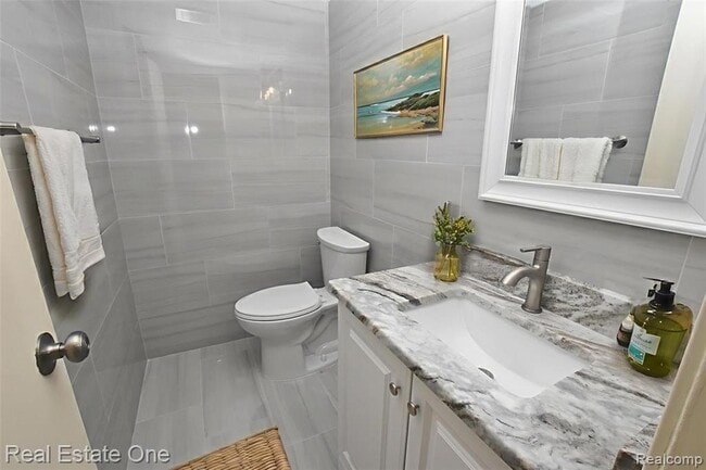 Building Photo - 1350 Laurel Valley Dr