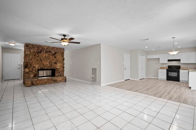 Building Photo - 4202 Brandemere Way St