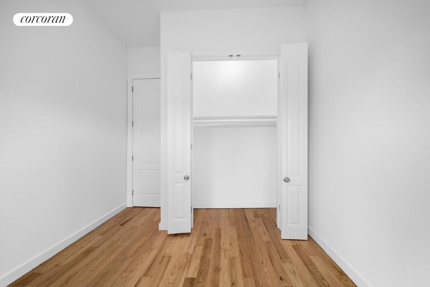 Building Photo - 762 Hancock St