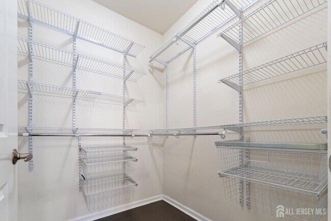 Building Photo - 434 Micali Way