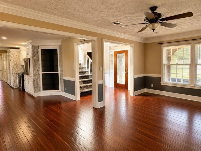 Building Photo - 4225 Friar Tuck Ln