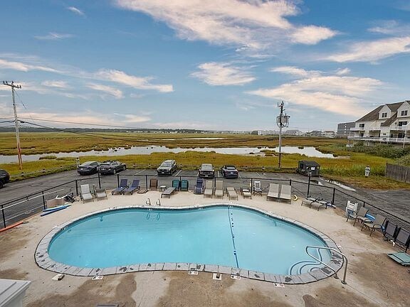 Building Photo - 493 Ocean Blvd