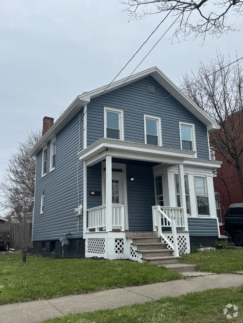 Building Photo - 113 W Oneida St