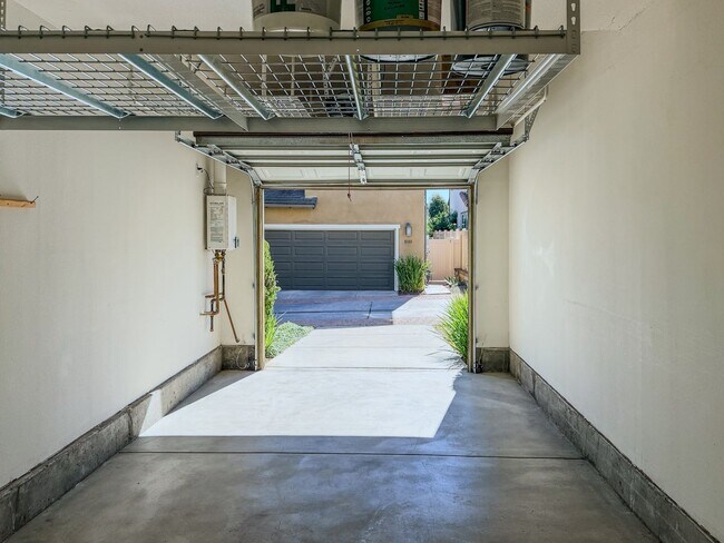 Building Photo - 8262O | Citrus Walk in Ventura | Unfurnished