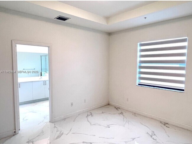 Building Photo - 15903 SW 2nd Pl