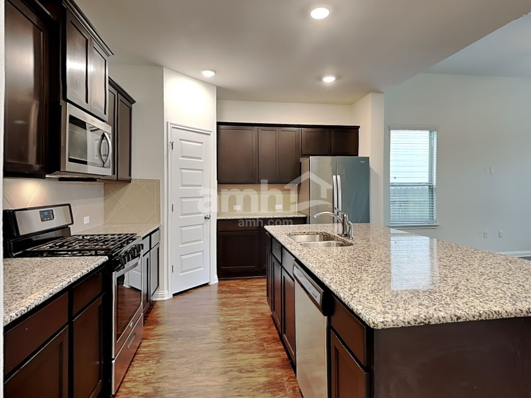 Building Photo - 6012 Gerard Dr