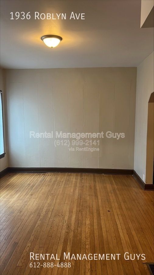 Building Photo - 1936 Roblyn Ave