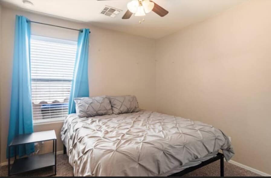 Building Photo - 42618 W Maricopa-Casa Grande Hwy
