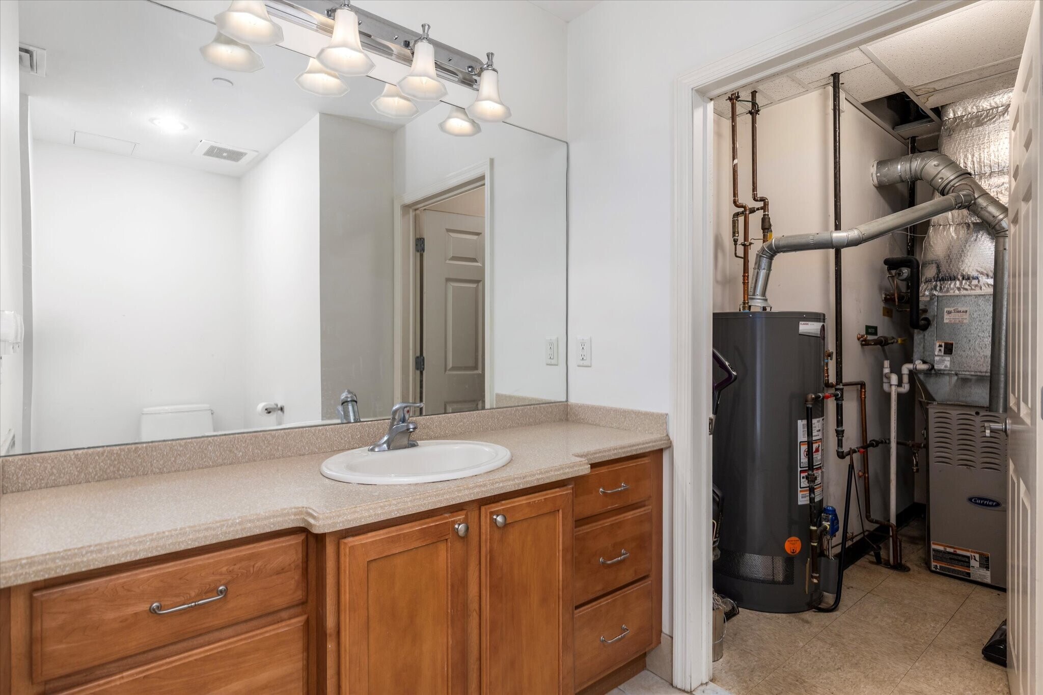 Building Photo - 1 Orient Way