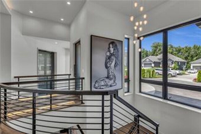 Building Photo - {5842} Luxury Rental in Forrest Ridge Esta...