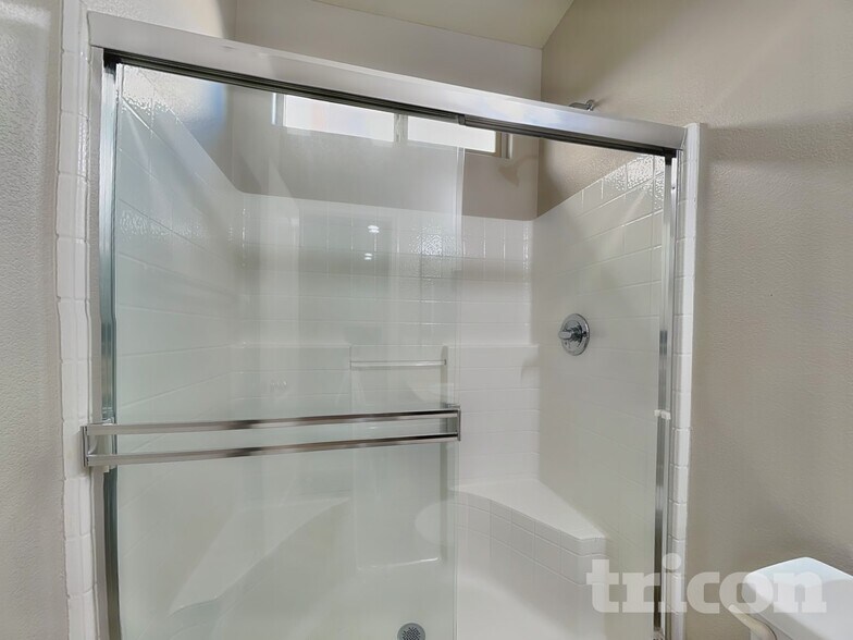 Building Photo - 10613 Sand Mountain Ave