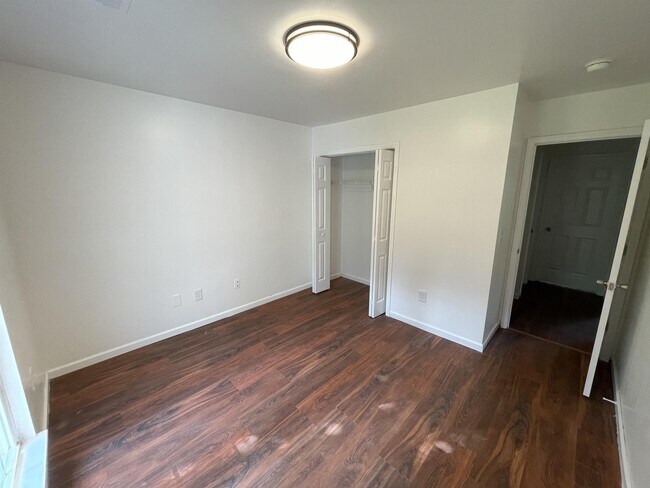 Building Photo - 206 Dusty Dr