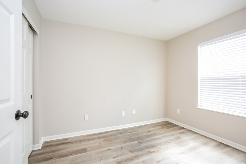 Building Photo - 353 Flat River St