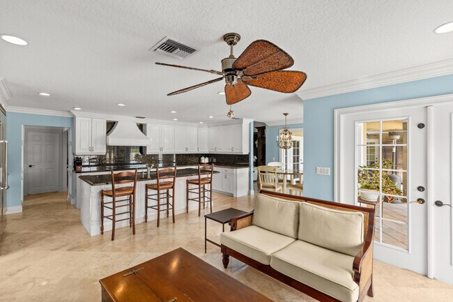 Building Photo - 2144 Henley Pl