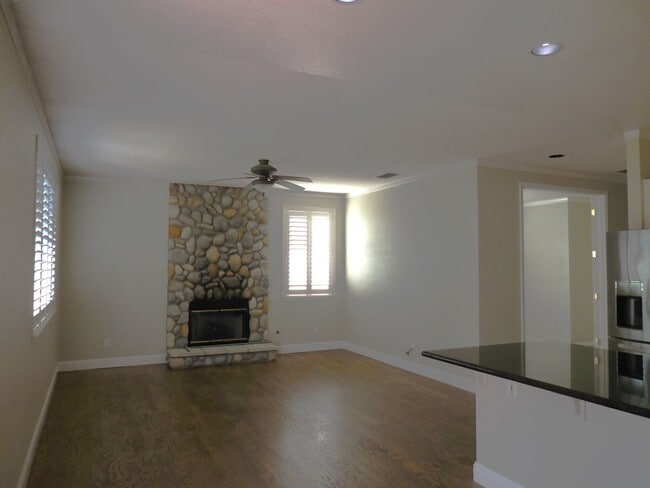 Building Photo - 1079 Stillspring Dr