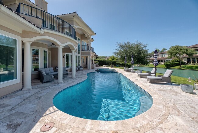 Building Photo - 5623 Waters Landing Ln