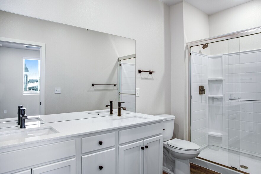 Primary bathroom - 1788 Iron Wheel Dr