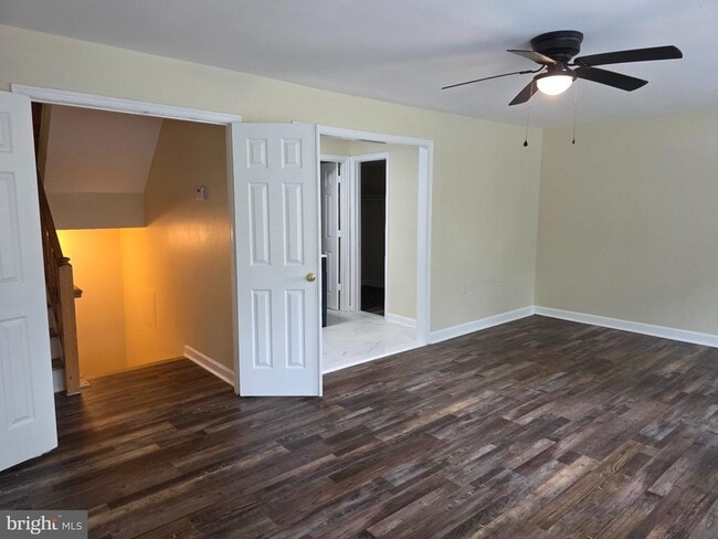 Building Photo - 12119 Salemtown Dr