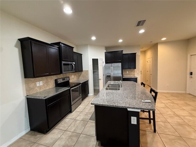 Building Photo - 9154 Hillcroft Dr
