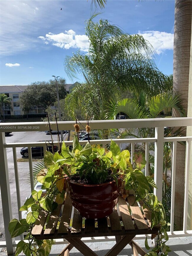 Building Photo - 8660 SW 212th St