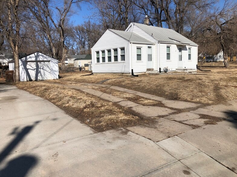 Primary Photo - 46 Martinview Rd