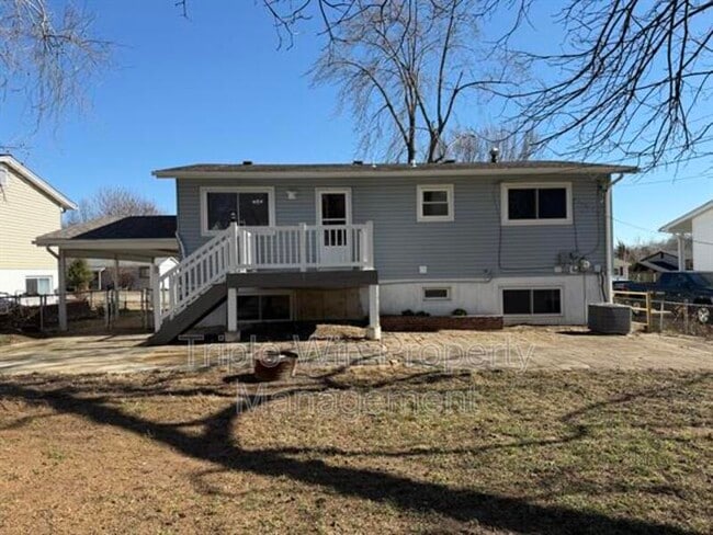 Building Photo - 5243 Ville Maria Ln