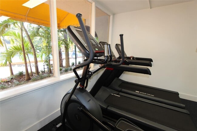 Building Photo - 4550 NW 9th St