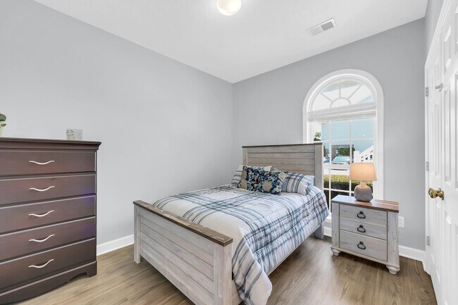 Building Photo - 106 Westhaven Dr