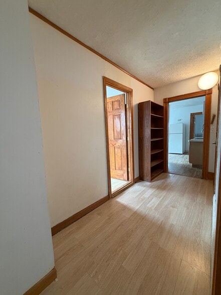 Hallway - 6 Smythe St