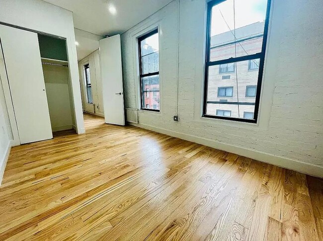 Building Photo - 1 bedroom in New York NY 10012