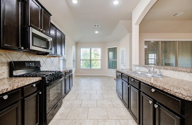 Building Photo - 3243 Aegean Dr