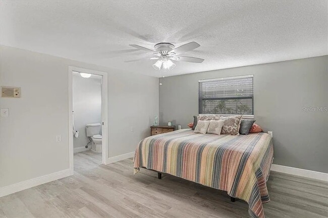 Building Photo - Fully Renovated 2-Bed, 2-Bath Retreat in G...