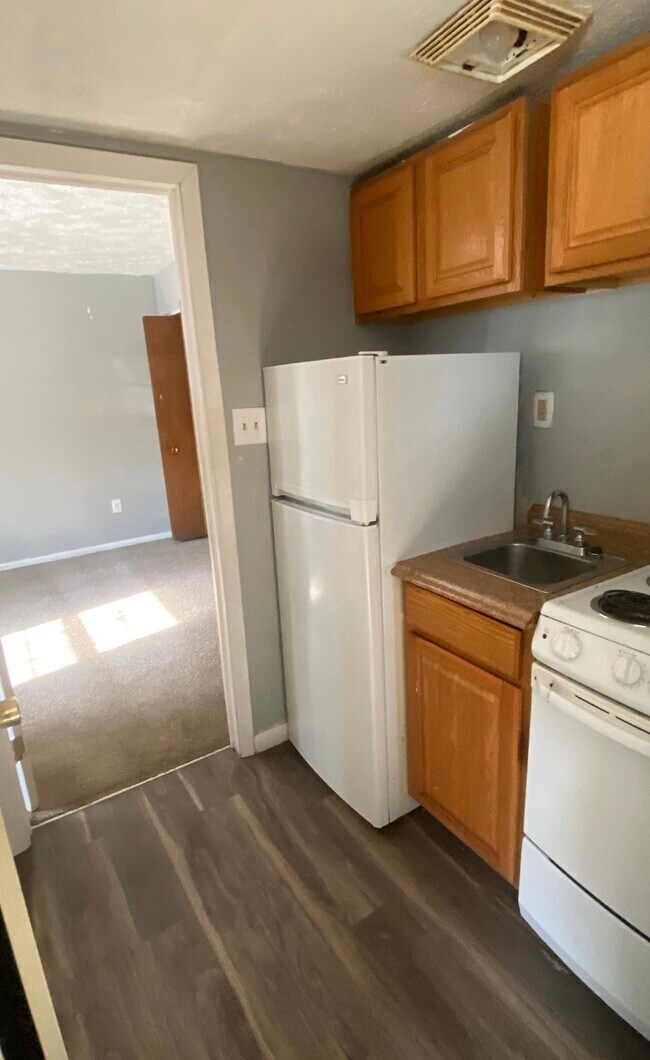 Building Photo - New Horizon